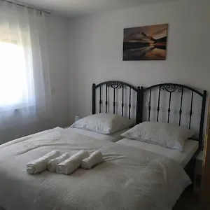 https://apartments-filipovi.in-istria.net