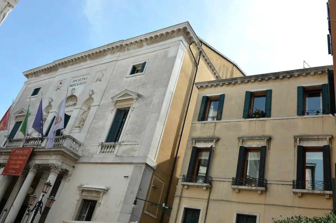 Appartamento Ca' Fenice 1921 Venezia Italia